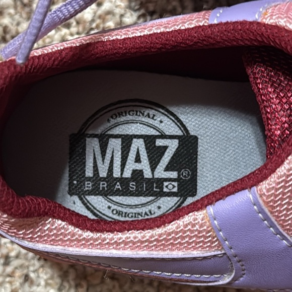 NWOT Original MAZ Lightweight Brazilian Sneakers - Picture 4 of 5